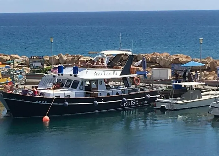 Vila Luxury - Private Pool And Wifi Perfect Location For A Protaras