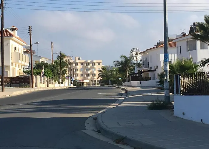 Vila Luxury - Private Pool And Wifi Perfect Location For A